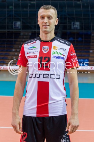  22.10.2015 RZESZOW <br />SESJA ZDJECIOWA SIATKARZY ASSECO RESOVIA<br />SEZON 2015/2016<br />N/Z LUKASZ PERLOWSKI<br /> 