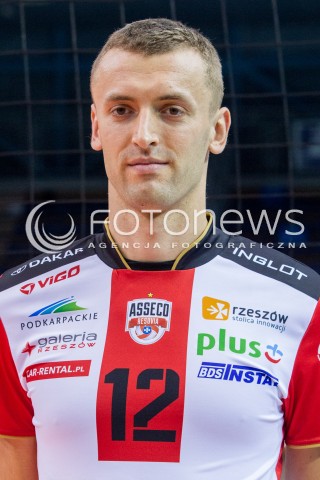  22.10.2015 RZESZOW <br />SESJA ZDJECIOWA SIATKARZY ASSECO RESOVIA<br />SEZON 2015/2016<br />N/Z LUKASZ PERLOWSKI<br /> 