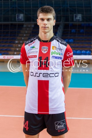  22.10.2015 RZESZOW <br />SESJA ZDJECIOWA SIATKARZY ASSECO RESOVIA<br />SEZON 2015/2016<br />N/Z ALEKSANDER SLIWKA<br /> 