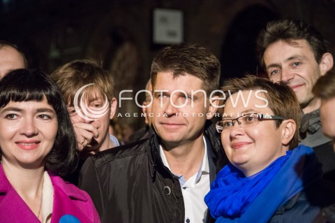  23.10.2015 LODZ<br />
SPOTKANIE RYSZARDA PETRU Z SYMPATYKAMI W LODZI<br />
N/Z RYSZARD PETRU<br />
 