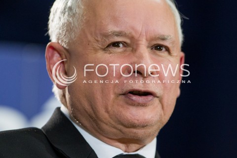  23.10.2015 RZESZOW <br />WIZYTA PREZESA PIS JAROSLAWA KACZYNSKIEGO W WOJEWODZTWIE PODKARPACKIM<br />SPOTKANIE Z MIESZKANCAMI RZESZOWA<br />WIZYTA NA PODKARPACIU JEST OSTATNIM PUNKTEM KAMPANII<br />N/Z JAROSLAW KACZYNSKI<br /> 