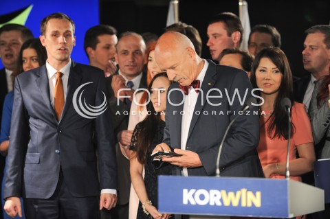  25.10.2015 WARSZAWA <br />WIECZOR WYBORCZY PARTII KORWIN<br />N/Z JANUSZ KORWIN MIKKE SZTAB WYBORCZY<br /> 