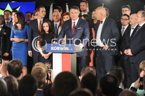  25.10.2015 WARSZAWA <br />WIECZOR WYBORCZY PARTII KORWIN<br />N/Z JANUSZ KORWIN MIKKE SZTAB WYBORCZY PRZEMYSLAW WIPLER<br /> 