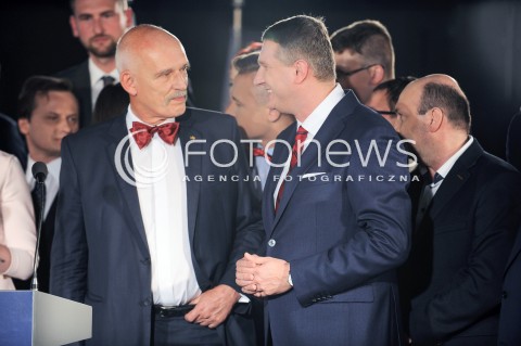  25.10.2015 WARSZAWA <br />WIECZOR WYBORCZY PARTII KORWIN<br />N/Z JANUSZ KORWIN MIKKE SZTAB WYBORCZY PRZEMYSLAW WIPLER<br /> 