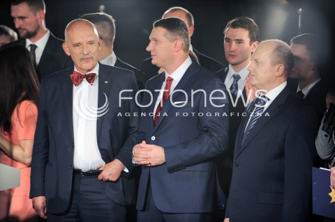  25.10.2015 WARSZAWA <br />WIECZOR WYBORCZY PARTII KORWIN<br />N/Z JANUSZ KORWIN MIKKE SZTAB WYBORCZY PRZEMYSLAW WIPLER<br /> 