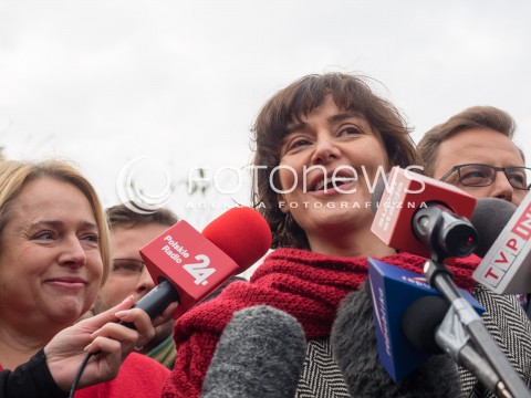  29.10.2015 WARSZAWA <br />KONFERENCJA PRASOWA ZJEDNOCZONEJ LEWICY W WARSZAWIE <br />N/Z KAZIMIERA SZCZUKA<br /> 