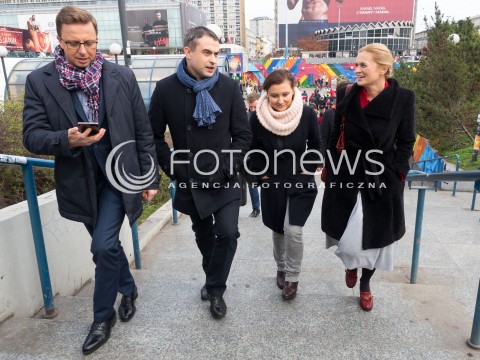 29.10.2015 WARSZAWA <br />KONFERENCJA PRASOWA ZJEDNOCZONEJ LEWICY W WARSZAWIE <br />N/Z BARBARA NOWACKA KRZYSZTOF GAWKOWSKI DARIUSZ JOŃSKI<br /> 