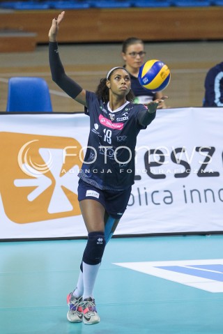  31.10.2015 RZESZOW<br />SIATKOWKA ORLEN LIGA 2015/2016 WOMEN VOLLEYBALL POLAND POLISH ORLENLIGA LEAGUE SEASON 2015/2016<br />MECZ DEVELOPRES SKYRES RZESZOW - TAURON MKS DABROWA GORNICZA <br />N/Z DEJA MCCLENDON SYLWETKA <br /> 