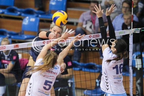  31.10.2015 RZESZOW<br />SIATKOWKA ORLEN LIGA 2015/2016 WOMEN VOLLEYBALL POLAND POLISH ORLENLIGA LEAGUE SEASON 2015/2016<br />MECZ DEVELOPRES SKYRES RZESZOW - TAURON MKS DABROWA GORNICZA <br />N/Z KAROLINA ROZYCKA <br /> 