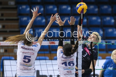  31.10.2015 RZESZOW<br />SIATKOWKA ORLEN LIGA 2015/2016 WOMEN VOLLEYBALL POLAND POLISH ORLENLIGA LEAGUE SEASON 2015/2016<br />MECZ DEVELOPRES SKYRES RZESZOW - TAURON MKS DABROWA GORNICZA <br />N/Z KAROLINA ROZYCKA <br /> 