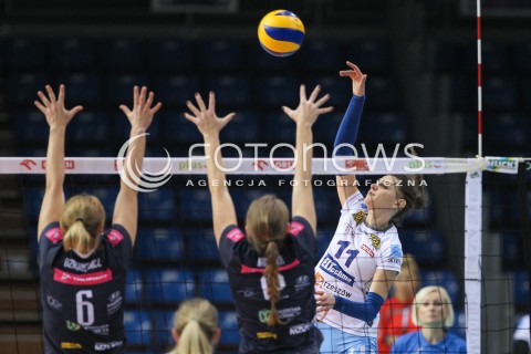  31.10.2015 RZESZOW<br />SIATKOWKA ORLEN LIGA 2015/2016 WOMEN VOLLEYBALL POLAND POLISH ORLENLIGA LEAGUE SEASON 2015/2016<br />MECZ DEVELOPRES SKYRES RZESZOW - TAURON MKS DABROWA GORNICZA <br />N/Z PAULINA GLAZ <br /> 