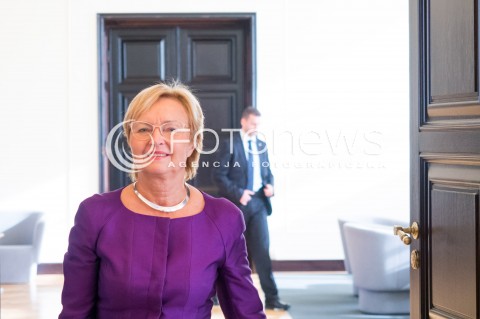  03.11.2015 WARSZAWA<br />POSIEDZENIE RADY MINISTROW <br />N/Z LENA KOLARSKA - BOBINSKA MINISTER NAUKI I SZKOLNICTWA WYZSZEGO<br /> 