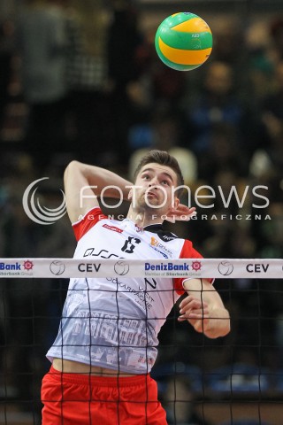  04.11.2015 RZESZOW POLAND<br />SIATKOWKA LIGA MISTRZOW <br />MEN CEV VOLLEYBALL CHAMPIONS LEAGUE 2015/2016<br />MATCH ASSECO RESOVIA - DRAGONS LUGANO <br />N/Z DAWID DRYJA SYLWETKA ATAK<br /> 