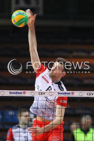  04.11.2015 RZESZOW POLAND<br />SIATKOWKA LIGA MISTRZOW <br />MEN CEV VOLLEYBALL CHAMPIONS LEAGUE 2015/2016<br />MATCH ASSECO RESOVIA - DRAGONS LUGANO <br />N/Z DAWID DRYJA SYLWETKA ATAK<br /> 