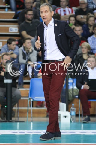  04.11.2015 RZESZOW POLAND<br />SIATKOWKA LIGA MISTRZOW <br />MEN CEV VOLLEYBALL CHAMPIONS LEAGUE 2015/2016<br />MATCH ASSECO RESOVIA - DRAGONS LUGANO <br />N/Z ANDRZEJ KOWAL - I TRENER ( HEAD COACH ) SYLWETKA <br /> 