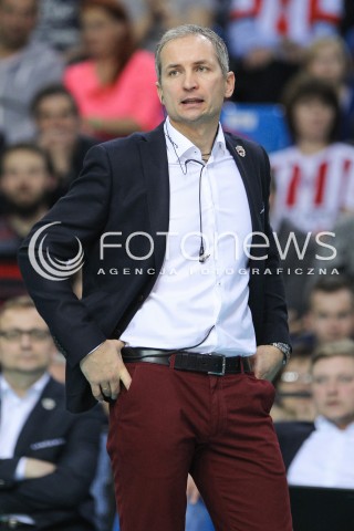  04.11.2015 RZESZOW POLAND<br />SIATKOWKA LIGA MISTRZOW <br />MEN CEV VOLLEYBALL CHAMPIONS LEAGUE 2015/2016<br />MATCH ASSECO RESOVIA - DRAGONS LUGANO <br />N/Z ANDRZEJ KOWAL - I TRENER ( HEAD COACH ) SYLWETKA <br /> 