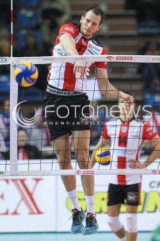  07.11.2015 RZESZOW<br />SIATKOWKA PLUSLIGA 2015/2016 MEN VOLLEYBALL POLAND POLISH PLUS LIGA LEAGUE SEASON 2015/2016<br />MECZ ASSECO RESOVIA RZESZOW - BBTS BIELSKO BIALA <br />N/Z BARTOSZ KUREK SYLWETKA ATAK<br /> 