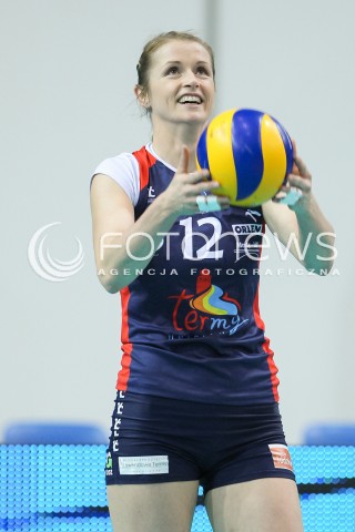  09.11.2015 RZESZOW<br />SIATKOWKA ORLEN LIGA 2015/2016 WOMEN VOLLEYBALL POLAND POLISH ORLENLIGA LEAGUE SEASON 2015/2016<br />MECZ DEVELOPRES SKYRES RZESZOW - BUDOWLANI LODZ<br />N/Z HEIKE BEIER SYLWETKA <br /> 