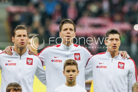  13.11.2015 WARSZAWA PILKA NOZNA <br />FRIENDLY FOOTBALL MATCH<br />POLISH NATIONAL TEAM<br />MECZ TOWARZYSKI<br />MECZ POLSKA - ISLANDIA<br />N/Z ROBERT LEWANDOWSKI WOJCIECH SZCZESNY GRZEGORZ KRYCHOWIAK<br /> 