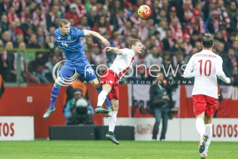  13.11.2015 WARSZAWA PILKA NOZNA <br />FRIENDLY FOOTBALL MATCH<br />POLISH NATIONAL TEAM<br />MECZ TOWARZYSKI<br />MECZ POLSKA - ISLANDIA<br />N/Z JON  DADI BODVARSSON LUKASZ PISZCZEK<br /> 