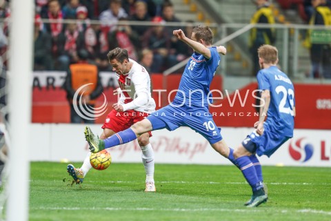  13.11.2015 WARSZAWA PILKA NOZNA <br />FRIENDLY FOOTBALL MATCH<br />POLISH NATIONAL TEAM<br />MECZ TOWARZYSKI<br />MECZ POLSKA - ISLANDIA<br />N/Z GRZEGORZ KRYCHOWIAK GYLFI THOR SIGURDSSON<br /> 