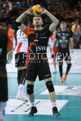  14.11.2015 RZESZOW<br />SIATKOWKA PLUSLIGA 2015/2016 MEN VOLLEYBALL POLAND POLISH PLUS LIGA LEAGUE SEASON 2015/2016<br />MECZ ASSECO RESOVIA RZESZOW - JASTRZEBSKI WEGIEL<br />N/Z MICHAL MASNY SYLWETKA <br /> 