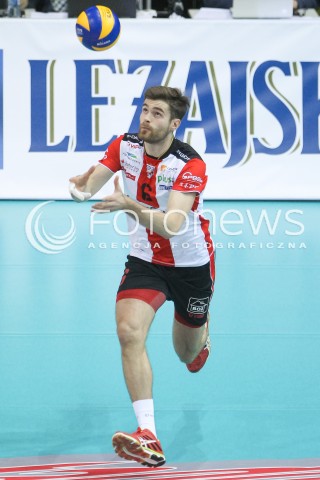  14.11.2015 RZESZOW<br />SIATKOWKA PLUSLIGA 2015/2016 MEN VOLLEYBALL POLAND POLISH PLUS LIGA LEAGUE SEASON 2015/2016<br />MECZ ASSECO RESOVIA RZESZOW - JASTRZEBSKI WEGIEL<br />N/Z DAWID DRYJA SYLWETKA <br /> 