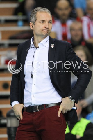  14.11.2015 RZESZOW<br />SIATKOWKA PLUSLIGA 2015/2016 MEN VOLLEYBALL POLAND POLISH PLUS LIGA LEAGUE SEASON 2015/2016<br />MECZ ASSECO RESOVIA RZESZOW - JASTRZEBSKI WEGIEL<br />N/Z ANDRZEJ KOWAL - I TRENER ( HEAD COACH ) SYLWETKA <br /> 