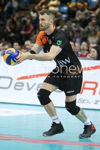  14.11.2015 RZESZOW<br />SIATKOWKA PLUSLIGA 2015/2016 MEN VOLLEYBALL POLAND POLISH PLUS LIGA LEAGUE SEASON 2015/2016<br />MECZ ASSECO RESOVIA RZESZOW - JASTRZEBSKI WEGIEL<br />N/Z MICHAL MASNY SYLWETKA <br /> 