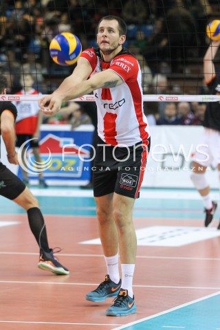  14.11.2015 RZESZOW<br />SIATKOWKA PLUSLIGA 2015/2016 MEN VOLLEYBALL POLAND POLISH PLUS LIGA LEAGUE SEASON 2015/2016<br />MECZ ASSECO RESOVIA RZESZOW - JASTRZEBSKI WEGIEL<br />N/Z BARTOSZ KUREK SYLWETKA <br /> 