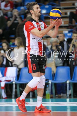  14.11.2015 RZESZOW<br />SIATKOWKA PLUSLIGA 2015/2016 MEN VOLLEYBALL POLAND POLISH PLUS LIGA LEAGUE SEASON 2015/2016<br />MECZ ASSECO RESOVIA RZESZOW - JASTRZEBSKI WEGIEL<br />N/Z JULIEN LYNEEL SYLWETKA <br /> 