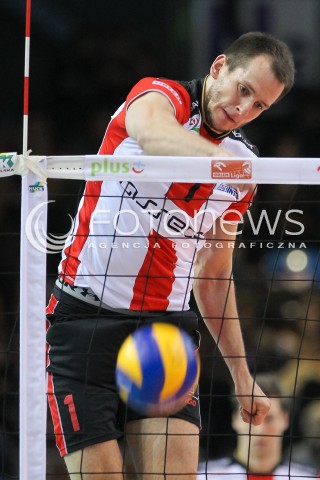  14.11.2015 RZESZOW<br />SIATKOWKA PLUSLIGA 2015/2016 MEN VOLLEYBALL POLAND POLISH PLUS LIGA LEAGUE SEASON 2015/2016<br />MECZ ASSECO RESOVIA RZESZOW - JASTRZEBSKI WEGIEL<br />N/Z BARTOSZ KUREK SYLWETKA ATAK<br /> 