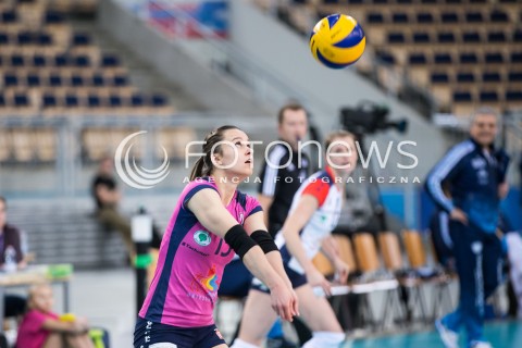  16.11.2015 LODZ SIATKOWKA ORLEN LIGA SEZON 2015/2016 VOLLEYBALL POLISH SEASON <br />
BEEF MASTER BUDOWLANI LODZ - KPS CHEMIK POLICE N/Z DOROTA MEDYNSKA SYLWETKA<br />
 