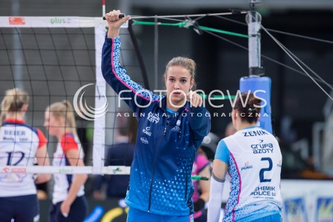  16.11.2015 LODZ SIATKOWKA ORLEN LIGA SEZON 2015/2016 VOLLEYBALL POLISH SEASON <br />
BEEF MASTER BUDOWLANI LODZ - KPS CHEMIK POLICE N/Z HELENA HAVELKOVA SYLWETKA<br />
 