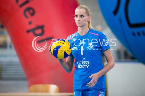  16.11.2015 LODZ SIATKOWKA ORLEN LIGA SEZON 2015/2016 VOLLEYBALL POLISH SEASON <br />
BEEF MASTER BUDOWLANI LODZ - KPS CHEMIK POLICE N/Z ANNA WERBLINSKA SYLWETKA<br />
 