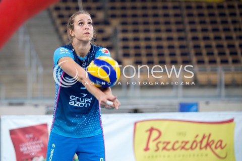  16.11.2015 LODZ SIATKOWKA ORLEN LIGA SEZON 2015/2016 VOLLEYBALL POLISH SEASON <br />
BEEF MASTER BUDOWLANI LODZ - KPS CHEMIK POLICE N/Z HELENA HAVELKOVA SYLWETKA<br />
 