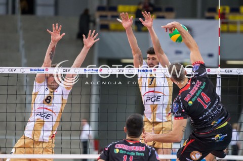  18.11.2015 LODZ POLAND<br />
SIATKOWKA LIGA MISTRZOW MEN CEV VOLLEYBALL CHAMPIONS LEAGUE 2015/2016<br />
MATCH PGE SKRA BELCHATOW - CUCINE LUBE CIVITANOVA<br />
N/Z ANDRZEJ WRONA CONTE FACUNDO<br />
 