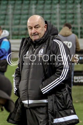  18.11.2015 WARSZAWA PILKA NOZNA <br />FOOTBALL POLISH 1/4 PUCHAR POLSKI STADION LEGII<br />MECZ LEGIA WARSZAWA - CHOJNICZANKA CHOJNICE<br />N/Z TRENER LEGII STANISLAW CZERCZESOW<br /> 