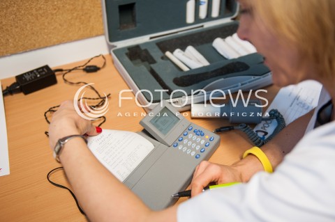  18.11.2015 WARSZAWA<br />MAMED KHALIDOV BADA PLUCA POLAKOW<br />N/Z BADANIE SPIROMETRYCZNE SPIROMETR<br /> 