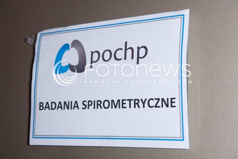  18.11.2015 WARSZAWA<br />MAMED KHALIDOV BADA PLUCA POLAKOW<br />N/Z NAPIS BADANIE SPIROMETRYCZNE<br /> 