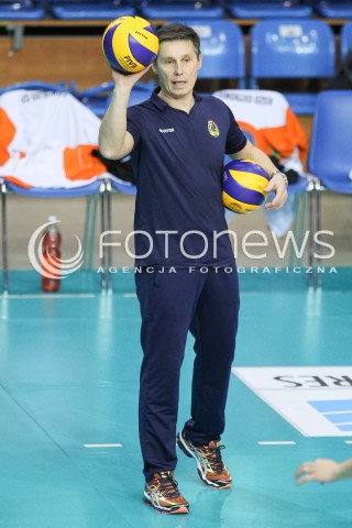  21.11.2015 RZESZOW <br />SIATKOWKA ORLEN LIGA 2015/2016 <br />WOMEN VOLLEYBALL POLAND POLISH ORLENLIGA LEAGUE SEASON 2015/2016 <br />MECZ DEVELOPRES SKYRES RZESZOW - KSZO OSTROWIEC SWIETOKRZYSKI<br />N/Z RAFAL DYTKOWSKI - II TRENER ( ASSISTANT COACH ) SYLWETKA <br /> 