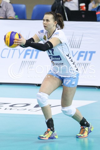  21.11.2015 RZESZOW <br />SIATKOWKA ORLEN LIGA 2015/2016 <br />WOMEN VOLLEYBALL POLAND POLISH ORLENLIGA LEAGUE SEASON 2015/2016 <br />MECZ DEVELOPRES SKYRES RZESZOW - KSZO OSTROWIEC SWIETOKRZYSKI<br />N/Z AGATA SKIBA SYLWETKA <br /> 