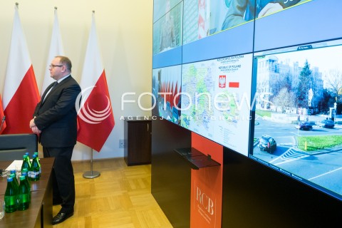 23.11.2015 WARSZAWA<br /> PREMIER BEATA SZYDLO SPOTKALA SIE Z SZEFAMI SLUZB W RZADOWYM CENTRUM BEZPIECZENSTWA<br /> N/Z KRZYSTOF MALESA<br /> 