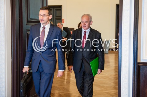  24.11.2014 WARSZAWA<br />POSIEDZENIE RADY MINISTROW<br />N/Z MATEUSZ MORAWIECKI KRZYSZTOF TCHORZEWSKI<br /> 