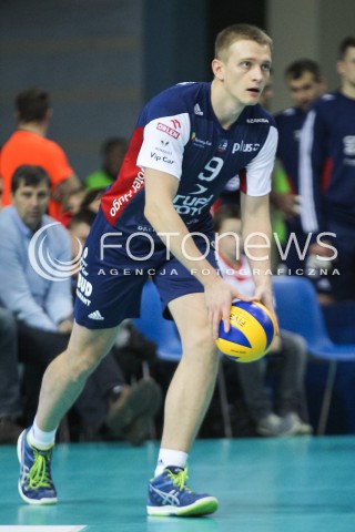  25.11.2015 RZESZOW<br />SIATKOWKA PLUSLIGA 2015/2016 MEN VOLLEYBALL POLAND POLISH PLUS LIGA LEAGUE SEASON 2015/2016<br />MECZ ASSECO RESOVIA RZESZOW - ZAKSA KEDZIERZYN KOZLE<br />N/Z LUKASZ WISNIEWSKI SYLWETKA <br /> 