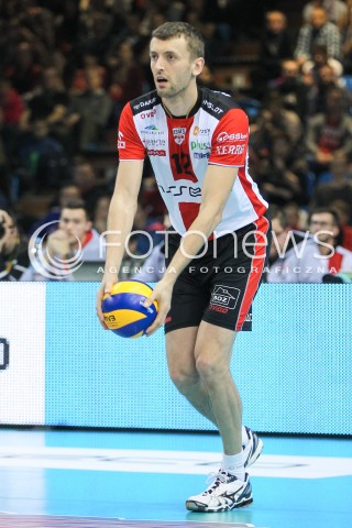  25.11.2015 RZESZOW<br />SIATKOWKA PLUSLIGA 2015/2016 MEN VOLLEYBALL POLAND POLISH PLUS LIGA LEAGUE SEASON 2015/2016<br />MECZ ASSECO RESOVIA RZESZOW - ZAKSA KEDZIERZYN KOZLE<br />N/Z LUKASZ PERLOWSKI SYLWETKA <br /> 