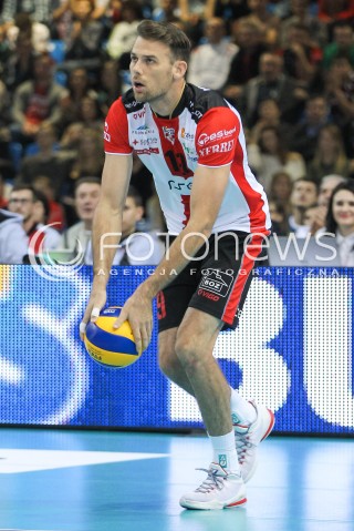  25.11.2015 RZESZOW<br />SIATKOWKA PLUSLIGA 2015/2016 MEN VOLLEYBALL POLAND POLISH PLUS LIGA LEAGUE SEASON 2015/2016<br />MECZ ASSECO RESOVIA RZESZOW - ZAKSA KEDZIERZYN KOZLE<br />N/Z RUSSELL HOLMES SYLWETKA <br /> 