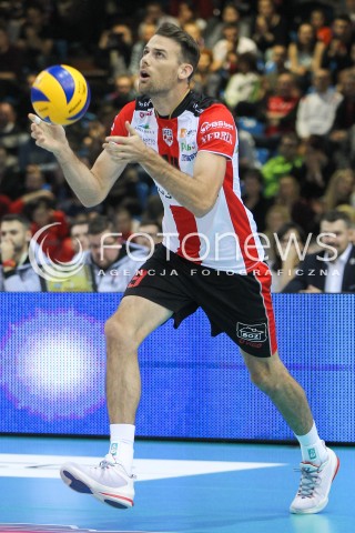  25.11.2015 RZESZOW<br />SIATKOWKA PLUSLIGA 2015/2016 MEN VOLLEYBALL POLAND POLISH PLUS LIGA LEAGUE SEASON 2015/2016<br />MECZ ASSECO RESOVIA RZESZOW - ZAKSA KEDZIERZYN KOZLE<br />N/Z RUSSELL HOLMES SYLWETKA <br /> 