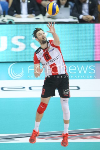 25.11.2015 RZESZOW<br />SIATKOWKA PLUSLIGA 2015/2016 MEN VOLLEYBALL POLAND POLISH PLUS LIGA LEAGUE SEASON 2015/2016<br />MECZ ASSECO RESOVIA RZESZOW - ZAKSA KEDZIERZYN KOZLE<br />N/Z JULIEN LYNEEL SYLWETKA <br /> 
