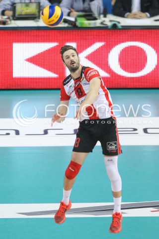  25.11.2015 RZESZOW<br />SIATKOWKA PLUSLIGA 2015/2016 MEN VOLLEYBALL POLAND POLISH PLUS LIGA LEAGUE SEASON 2015/2016<br />MECZ ASSECO RESOVIA RZESZOW - ZAKSA KEDZIERZYN KOZLE<br />N/Z JULIEN LYNEEL SYLWETKA <br /> 